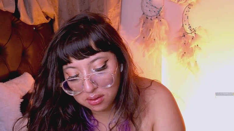 piaf_cute's Streamate show and profile