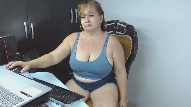 MIR26's Streamate show and profile