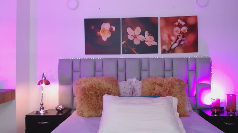 lexyRoss's Streamate show and profile