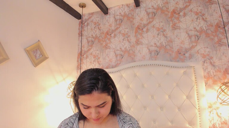 SaharaLyn's Streamate show and profile