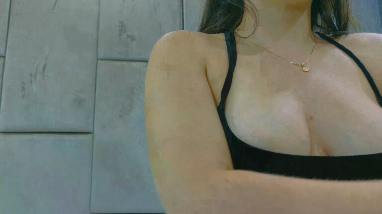 KiaraDiaz's Streamate show and profile