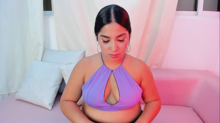 SophieLanne's Streamate show and profile