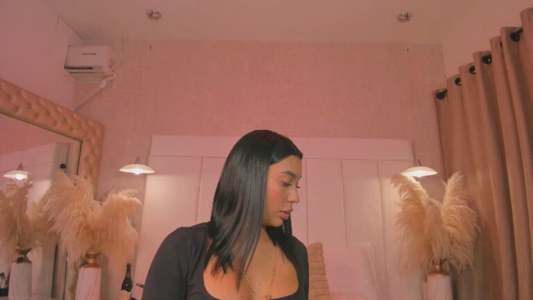 NikoJhon's Streamate show and profile