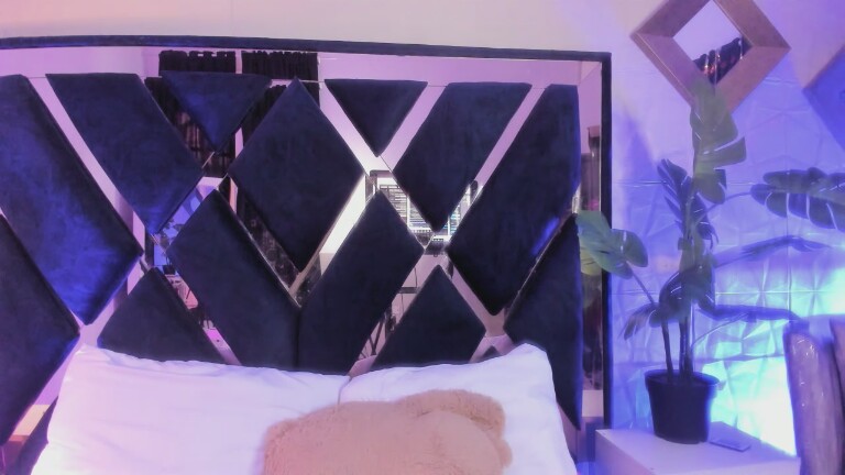 megan_devon's Streamate show and profile