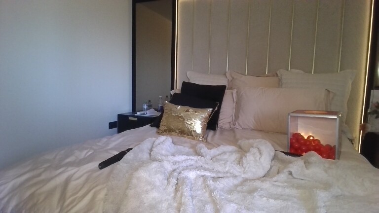 BustyRea's Streamate show and profile