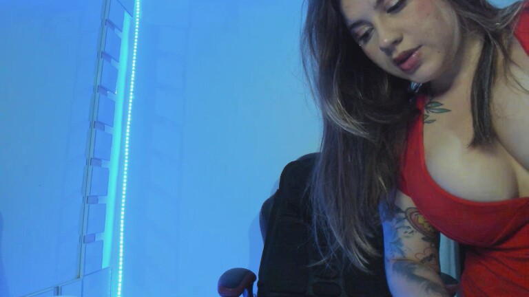 EmmaBellemore's Streamate show and profile