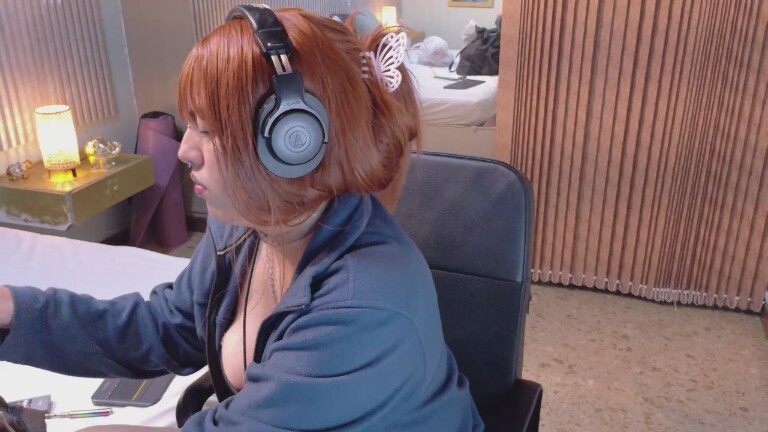 EliFlores's Streamate show and profile