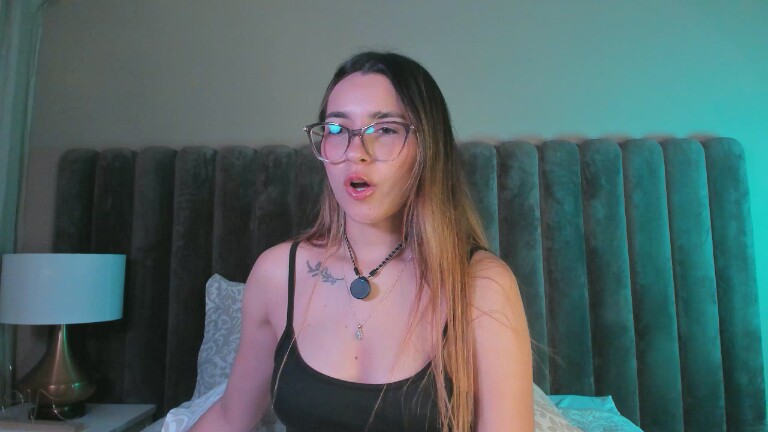 AuraRosse's Streamate show and profile