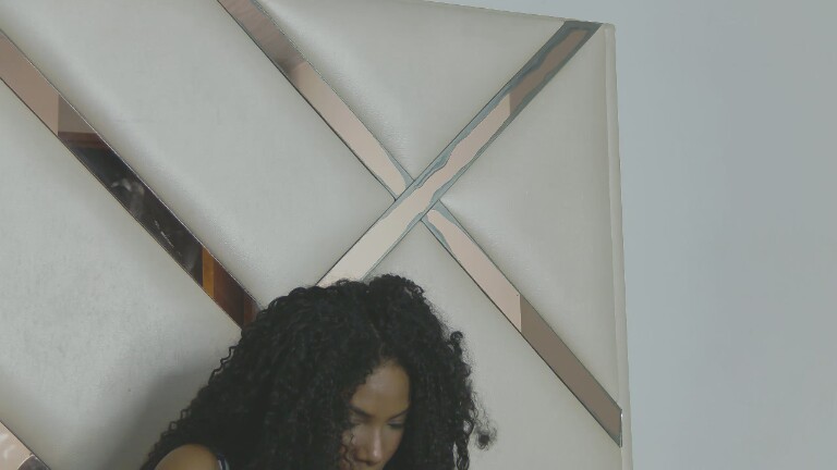 GiselleLaurens's Streamate show and profile