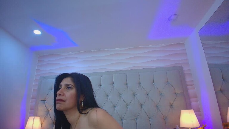 Samanthaafg_love's Streamate show and profile