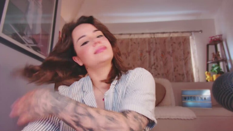 Aerin's Streamate show and profile