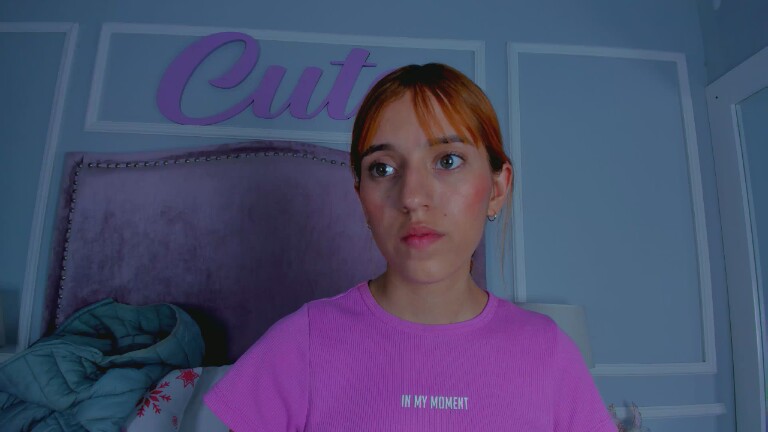 LeaThomsonn's Streamate show and profile