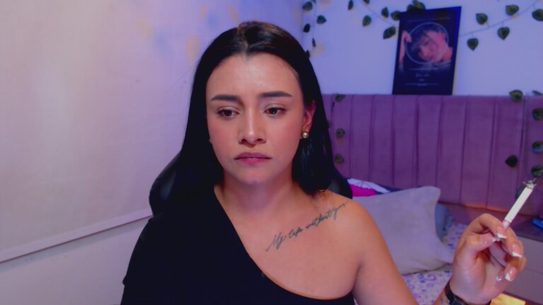 IsabelleColette's Streamate show and profile