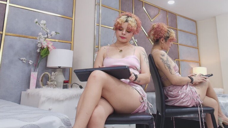 AlondraHill's Streamate show and profile