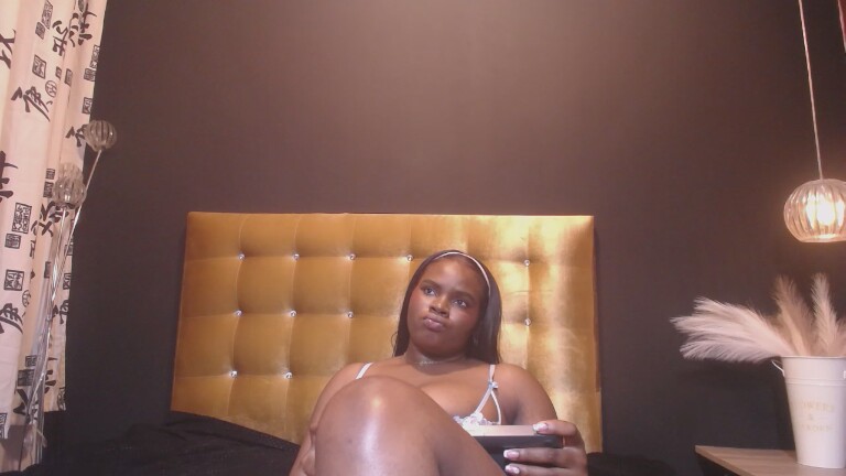 SkyllerFoxy's Streamate show and profile