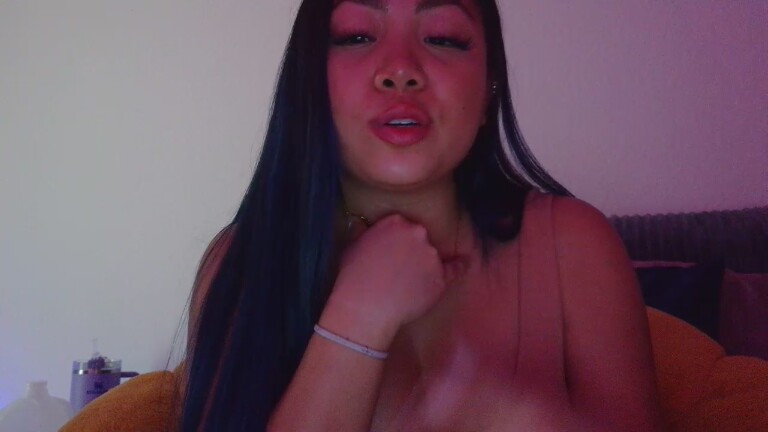 VeeE63's Streamate show and profile