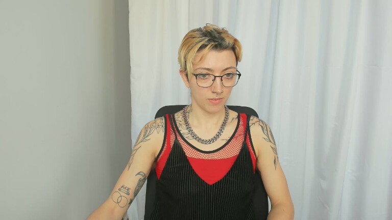 VictorViero's Streamate show and profile