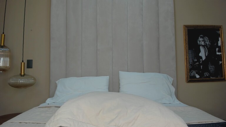 RossiCurls's Streamate show and profile