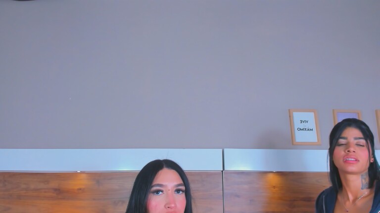 HemmaThompsonn's Streamate show and profile