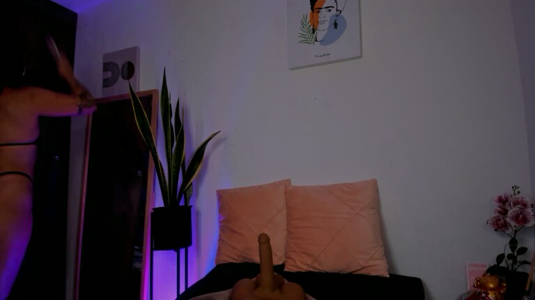 JulieRios's Streamate show and profile