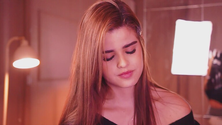 ParisHarper's Streamate show and profile