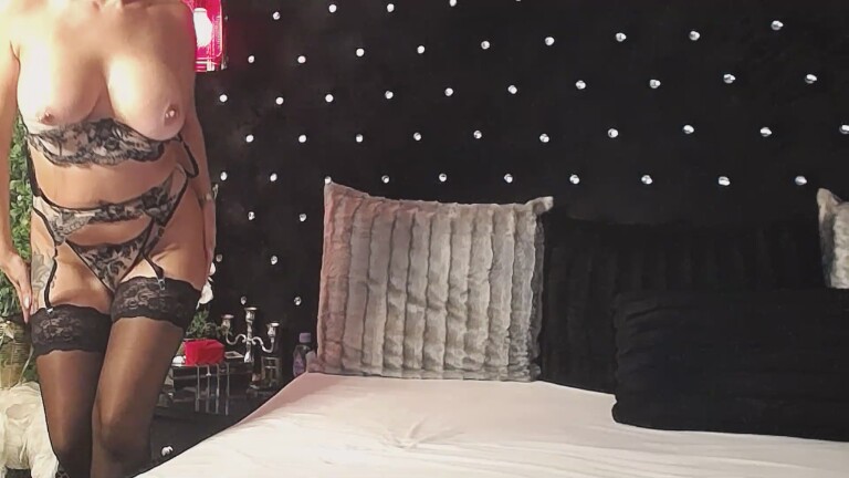 Inanna_Squirt_Goddesss's Streamate show and profile