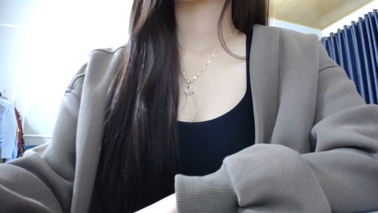 Quynhtrang's Streamate show and profile