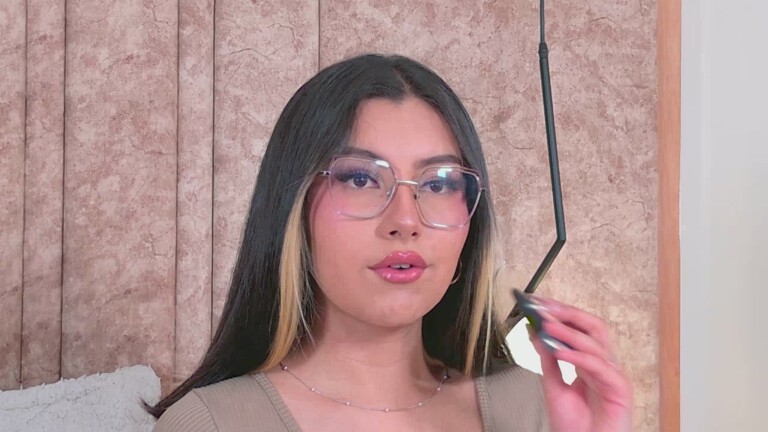 IsaRose's Streamate show and profile