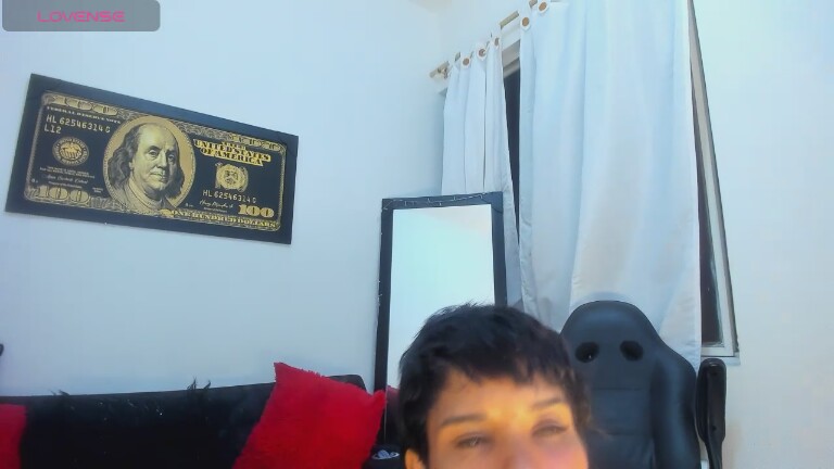 orianaasaenz's Streamate show and profile