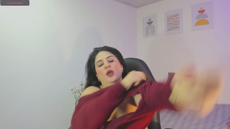 LauraCastaneda's Streamate show and profile