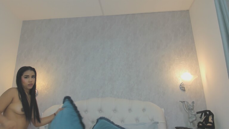 EmmilyMartinez's Streamate show and profile