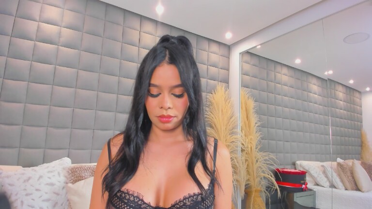 PaolaFalkon's Streamate show and profile