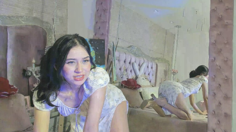 AlejandraLee's Streamate show and profile