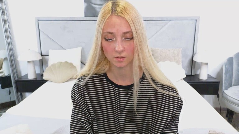 PinkAngelll's Streamate show and profile