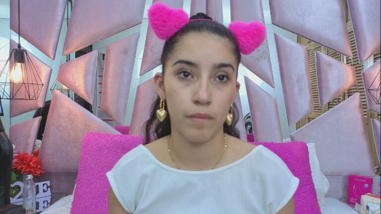 AbbyBenet's Streamate show and profile