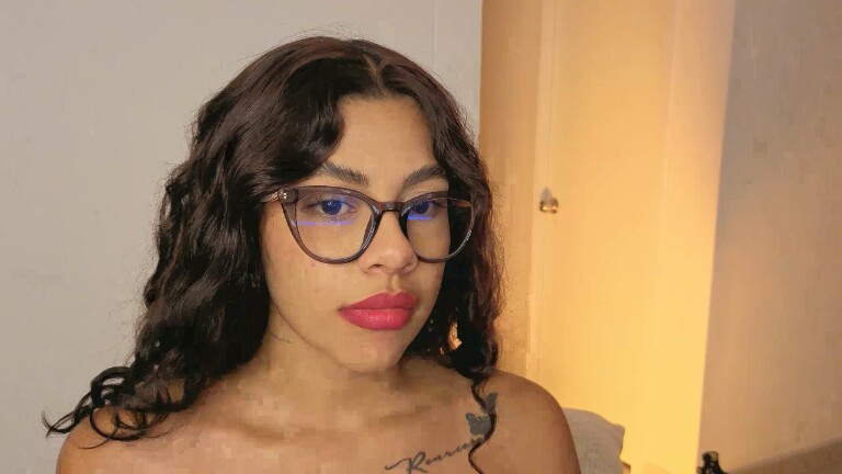 Clarckbella's Streamate show and profile