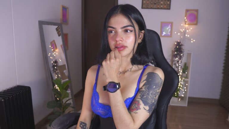 AlissonnovaXX's Streamate show and profile