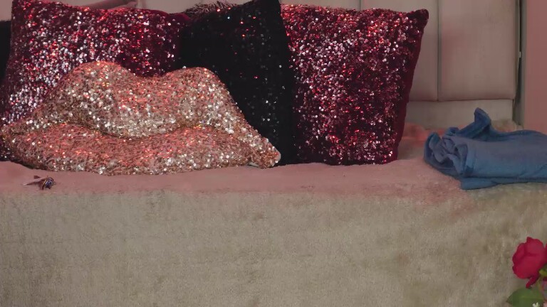 GIABONNETT's Streamate show and profile