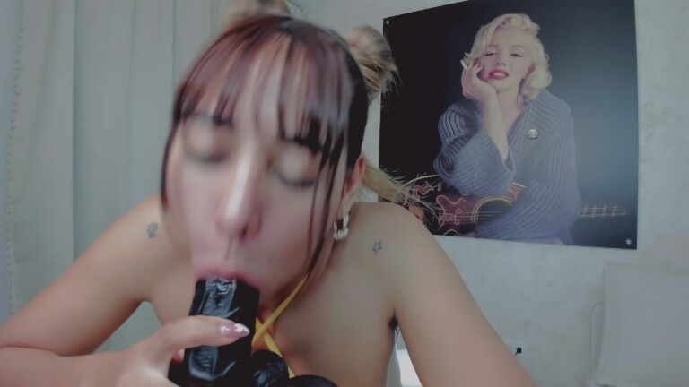 Tamy_bennett's Streamate show and profile