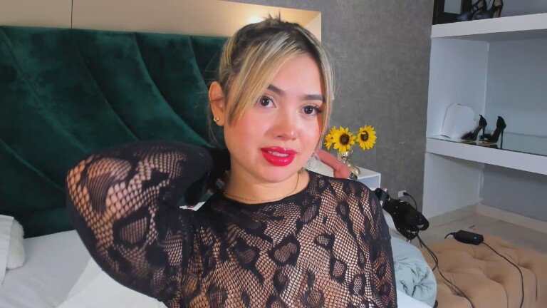 AlexandraLopez's Streamate show and profile