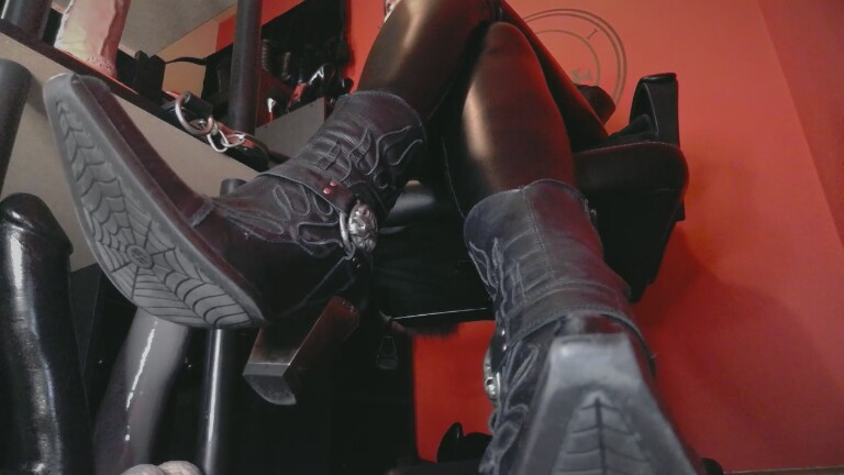 GoddessMidnight's Streamate show and profile