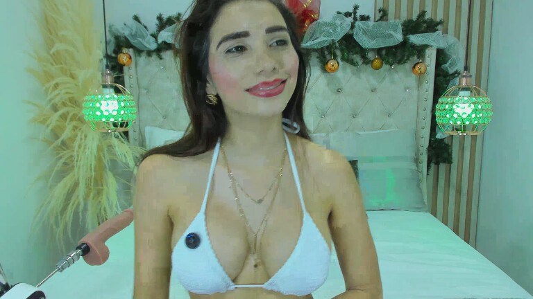 BellaSweet's Streamate show and profile