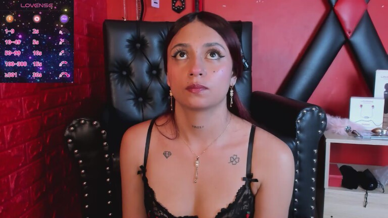 MaddyLeroy's Streamate show and profile