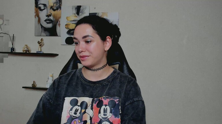 GlamNova's Streamate show and profile