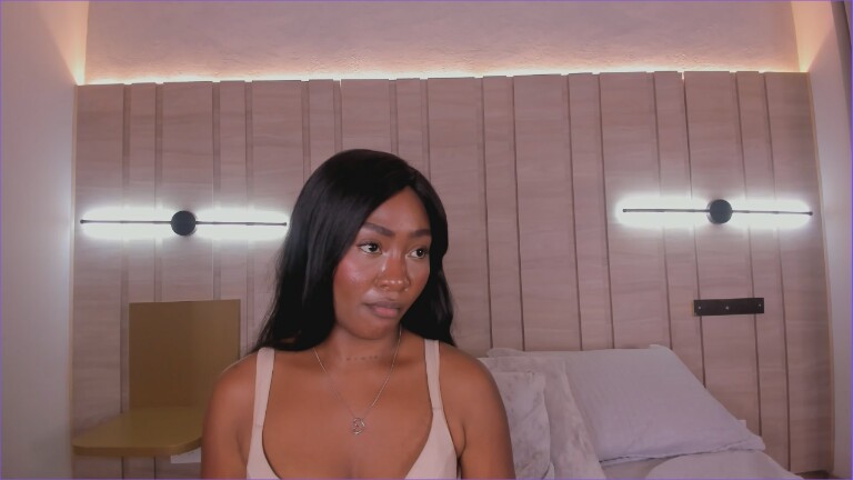 IvonneBrunettee's Streamate show and profile