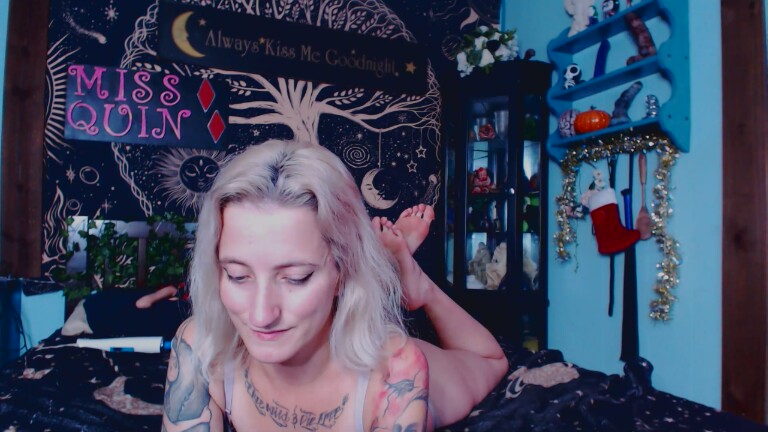 MissQuinCam's Streamate show and profile