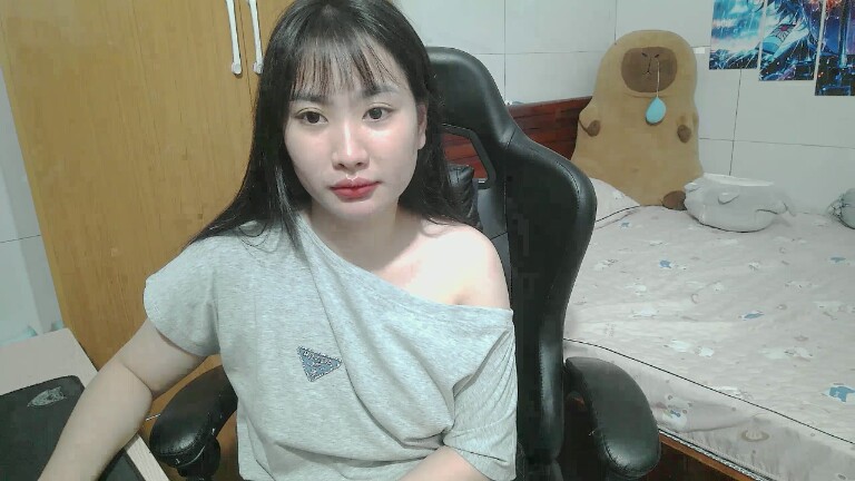 Lilybelle039's Streamate show and profile