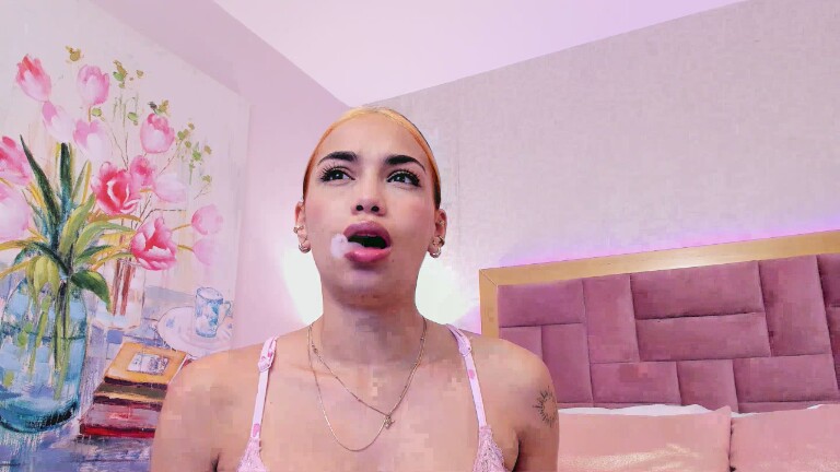 AnnieAdaams's Streamate show and profile