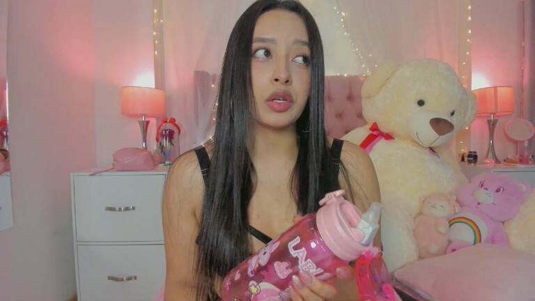 AlexandraWinterr's Streamate show and profile