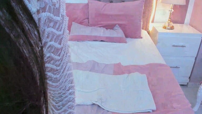 AuraClark's Streamate show and profile